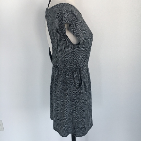 Grey Herringbone Dress with Key Hole Back - Picture 4 of 7